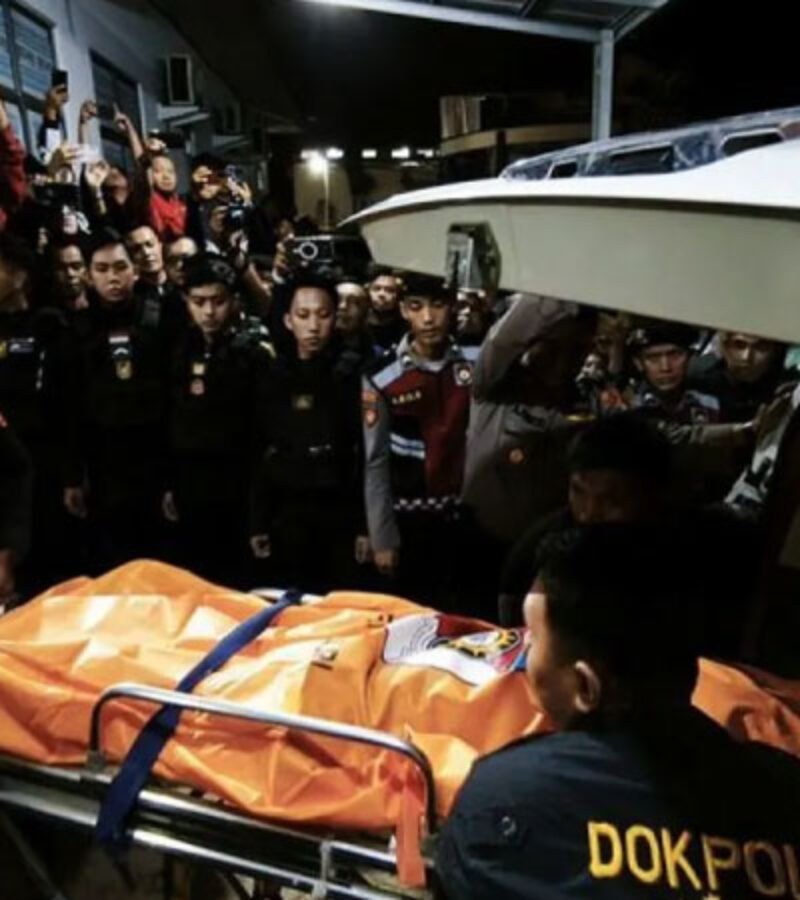 Tiga-polisi-gugur-dalam-penggerebekan-sabung-ayam-diautopsi